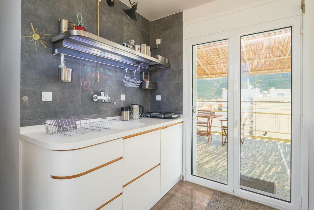 Seafront Penthouse Leo Apartment Kalamata Exterior photo
