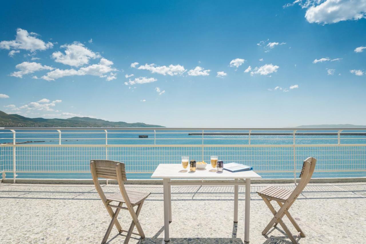 Seafront Penthouse Leo Apartment Kalamata Exterior photo